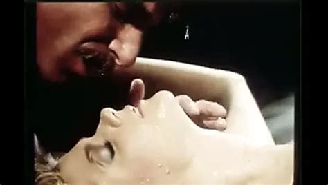 Sixty Nine Giving And Receiving Disco Brunette Xhamster