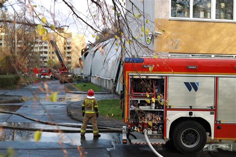 K By Czarnego Dymu Nad Wroc Awiem Po Ar Przy Bystrzyckiej Ugaszony