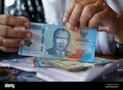 Indonesian Banknotes Hi Res Stock Photography And Images Alamy