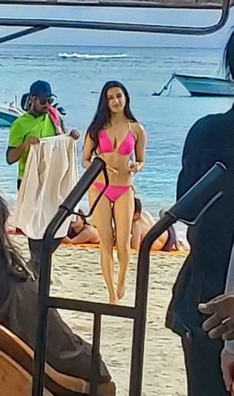 10 Sexy Shraddha Kapoor Bikini Pics