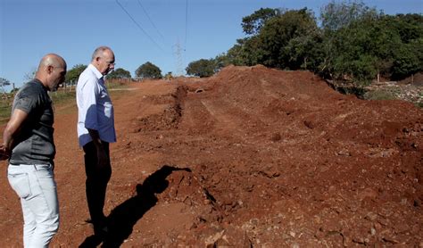 Obras De Drenagem Do Novo Acesso S Moreninhas Chegam A De Execu O