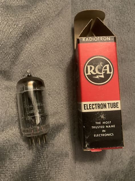 RCA 12ax7 50s Black Plate Square Getter Reverb