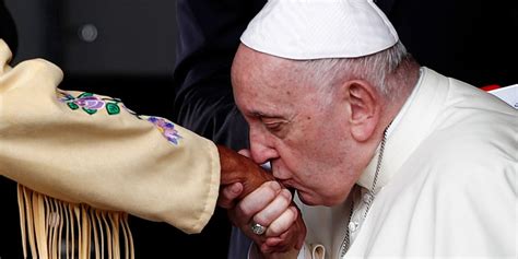 Papie Franciszek W Kanadzie Poca Owa D O Rdzennej Mieszkanki