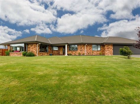 124 Mount Taylor Drive Feilding Manawatu Houses For Sale Oneroof