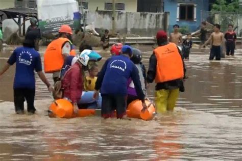 Ratusan Rumah Di Kota Cilegon Terendam Banjir Antara News