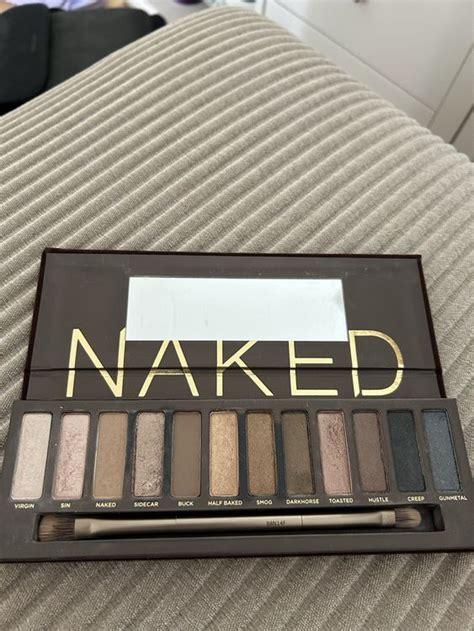 Urban Decay NAKED Eyeshadow Palette Gebraucht in Luzern für CHF 5 mit Lieferung auf Ricardo