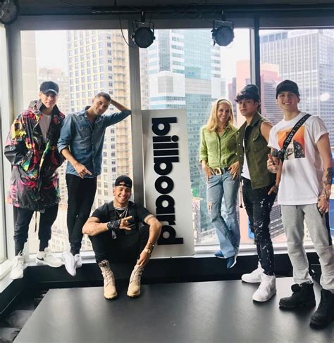 Cncodaily On Instagram Cnco Junto A Leilacobo En Nueva York Agosto