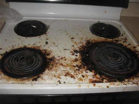 See How To Clean Your Stove In Seconds With This Video