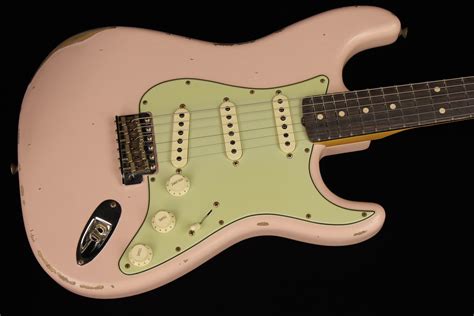 Fender Custom 1960 Stratocaster Relic Shell Pink Sn R121184 Gino Guitars