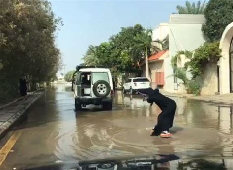 Heavy Rains Thunderstorms And Floods Hit Saudi Arabias 46 Off