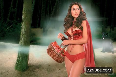 ZHARICK LEON Nude AZNude