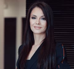Нотаріус Оболонь метро Мінська Київ. Нотаріус Юлія Авдієнко