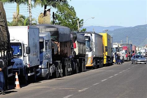 Nova greve de caminhoneiros está marcada para esta quarta feira 19