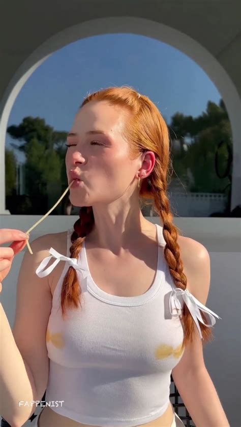 Madelaine Petsch Big Tits Fappenist