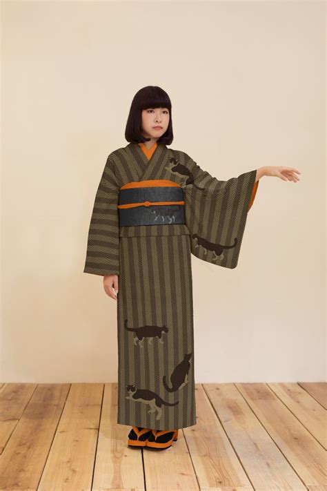 Hayakawajunpei “ A Modern Kimono With A Design Of Cats And Vertical