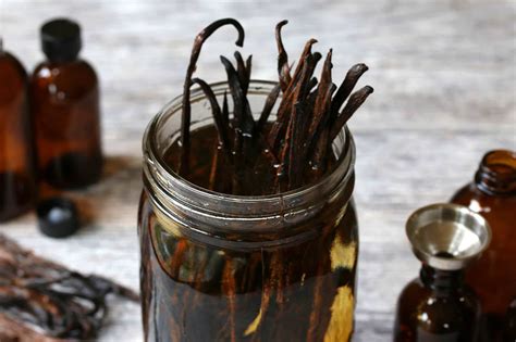 How To Make The Best Homemade Vanilla Extract The Daring Gourmet