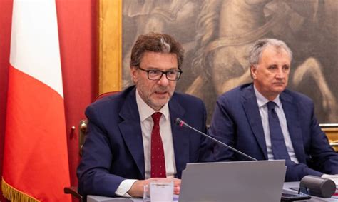 Superbonus Giorgetti Annuncia Controlli Sulle Rendite Catastali