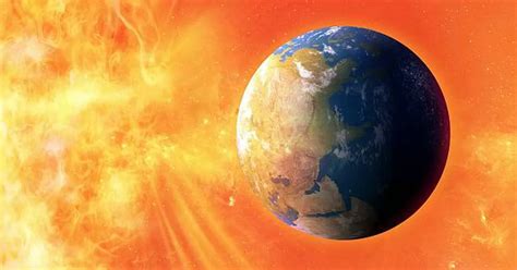 Solar storm headed straight for earth TODAY with scientists warning it could cause internet ...