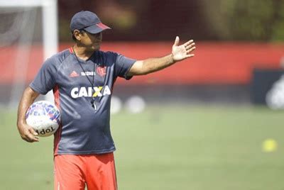 Flamengo Tenta Come Ar Brasileiro O P Direito Flaresenha