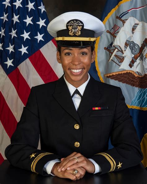 Maddy Swegle Becomes U S Navys First Black Female Tactical Jet Pilot