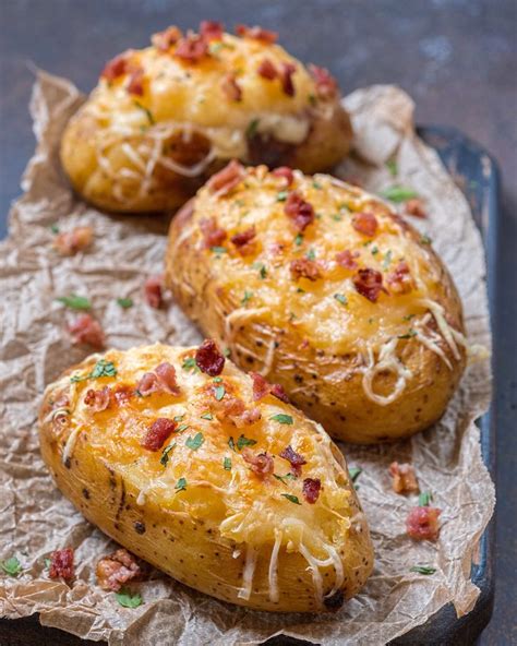 Stuffed Jacket Potato With Cheese And Bacon Hillfarm Oils Rezept