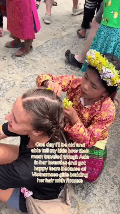Gái Tây xúc động được trẻ em vùng cao tết tóc thành quả khiến ai nấy trầm trồ Hot trend Đời