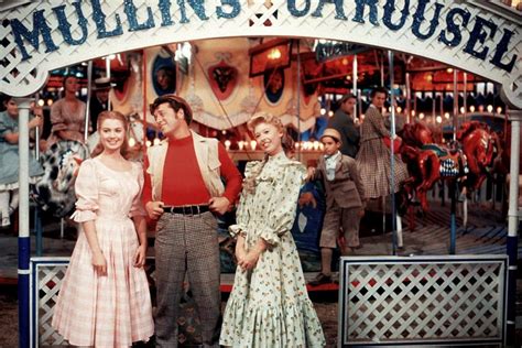 In The Movie Musical Carousel Shirley Jones And Gordon Macrae Were