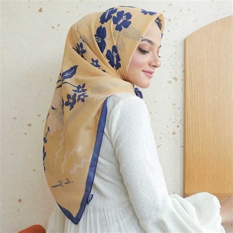 Jual Hijab Mandjha Ivan Gunawan Beauty Cream Scarf Di Lapak Sariz Shop