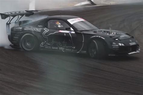 Video Mad Mike Dominates Formula Drift Japan In His Gnarly Twin Turbo 4 Rotor Rx 7