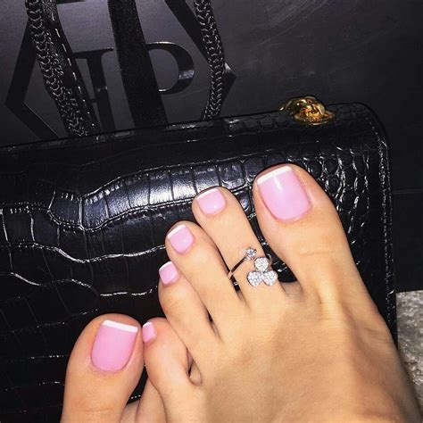 Love This Classy Pretty Simple French Pedicure In Pink With A Very