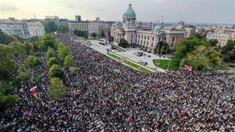 Novi Protesti U Beogradu Okupili Rijeku Ljudi Pogledajte Prizore