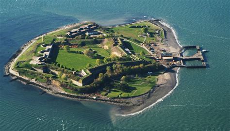 Georges Island & Fort Warren : Boston | Visions of Travel