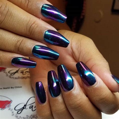 50 Gorgeous Holographic Nails That Are Simply Stunning