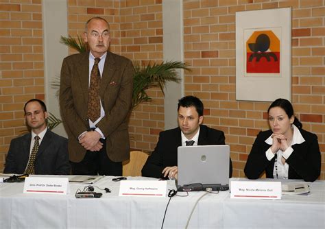 Bundesheer - Aktuell - Forschungsprojekt zum Internierungsfriedhof Graz
