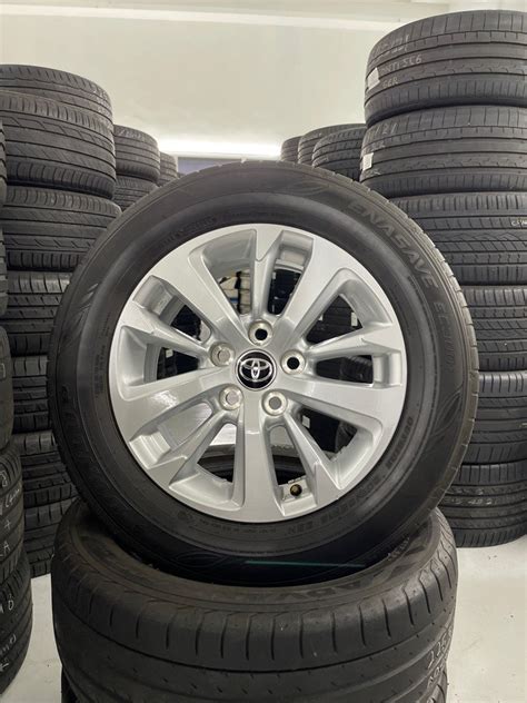 Toyota Original 16 Inch Rims With 205 65 16 Dunlop Tyres Car