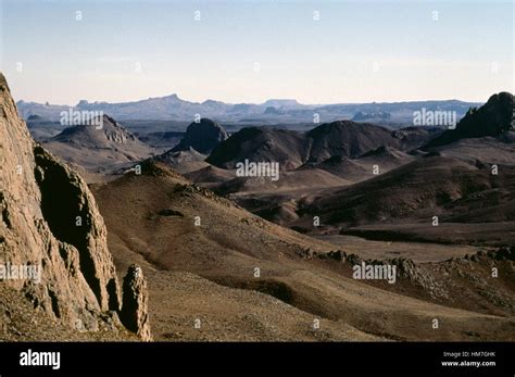 Landscape in hoggar mountains ahaggar hi-res stock photography and ...