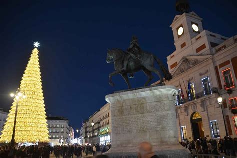 Iluminación de Navidad en Madrid 2024 Mirador Madrid