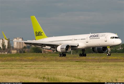 YL BDB Air Baltic Boeing 757 256 WL Photo By Ray McFadyen ID 396800