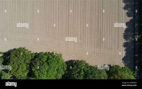 Acker Land Vogelperspektive Fotos Und Bildmaterial In Hoher Aufl Sung