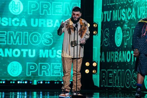 Farruko estrena un álbum con temas que destacan su lucha contra la