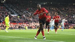 Demi Pogba Madrid Rela Sodorkan Bale Kepada Man United Okezone Bola