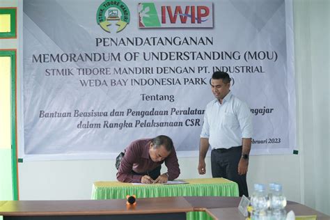 Iwip Berikan Beasiswa Untuk Mahasiswa Stmik Tidore Mandiri