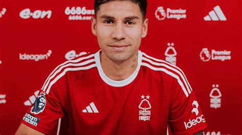 Gonzalo Montiel Fue Presentado En Nottingham Forest Gui O Para River Y