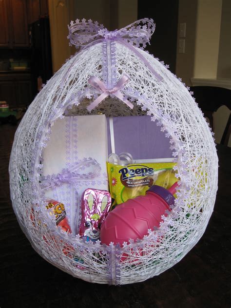 Make An Egg Shaped Easter Basket From String Easter Diy Easter