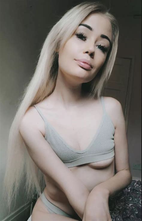 Showing Off Turns Me On Nudes Babes Nude Pics Org