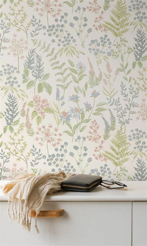 Pink Wildflowers Floral Wallpaper R8818 – Walls Republic US