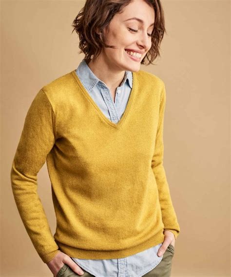 V Neck Jumper Ladies Fine Knit Cashmere And Merino Moshulu