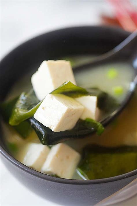 Easy Miso Soup Quick Miso Soup Recipe With Tofu And Seaweed Miso