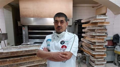 Pizzaiolo Morto Schiacciato Da Forno Oggi I Funerali Indagini In