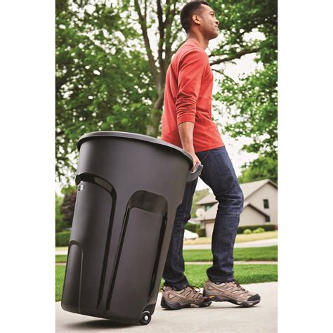 Trash On Wheels - Rubbermaid Trash Bins On Wheels